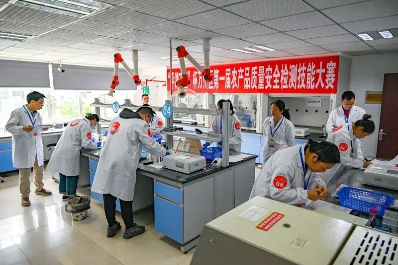 百安港農(nóng)產(chǎn)品批發(fā)市場榮獲萬州區(qū)首屆“平湖工匠”杯農(nóng)產(chǎn)品質(zhì)量安全檢測技能大賽優(yōu)秀組織獎！
